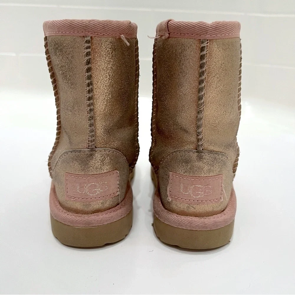 Ugg Kids Classic Short II Pink Rose Gold Glitter Boots Size 6